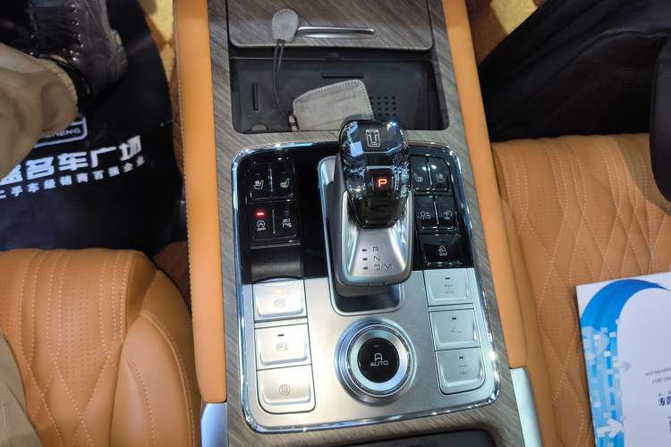Used Tank 500 2022 3.0T Business Edition "Creation Realm" Design 5-Seater Gear Lever