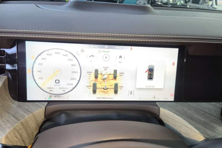 Used Tank 500 2022 3.0T Business Edition "Creation Realm" Design 5-Seater Instrument Cluster