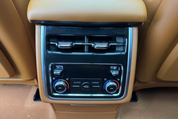 Used Tank 500 2022 3.0T High-End Custom Edition 5 Seats Interior 9