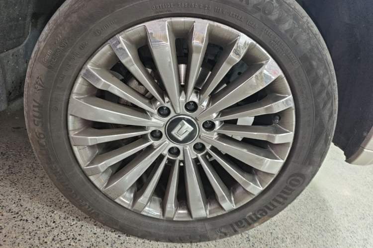 Used Tank 500 2022 3.0T Business Edition "Creation" Style 7 Seats Right Rear Wheel Hub