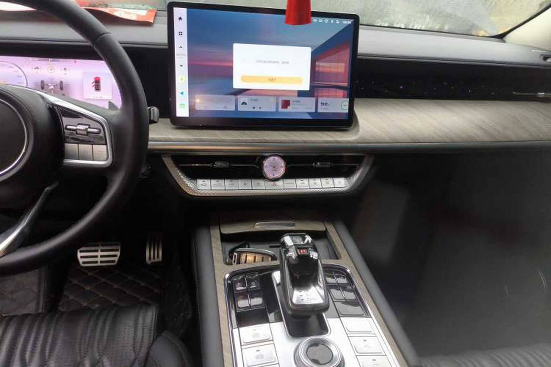 Used Tank 500 2023 3.0T Sport Edition Realm-Setting 5-Seater Audio And AC Panel