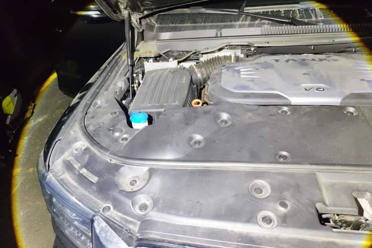 Used Tank 500 2023 3.0T Business Edition Realm-Setting 7-Seater Engine Bay Right