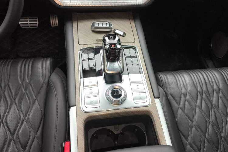 Used Tank 500 2023 3.0T Sport Edition Realm-Setting 5-Seater Gear Lever