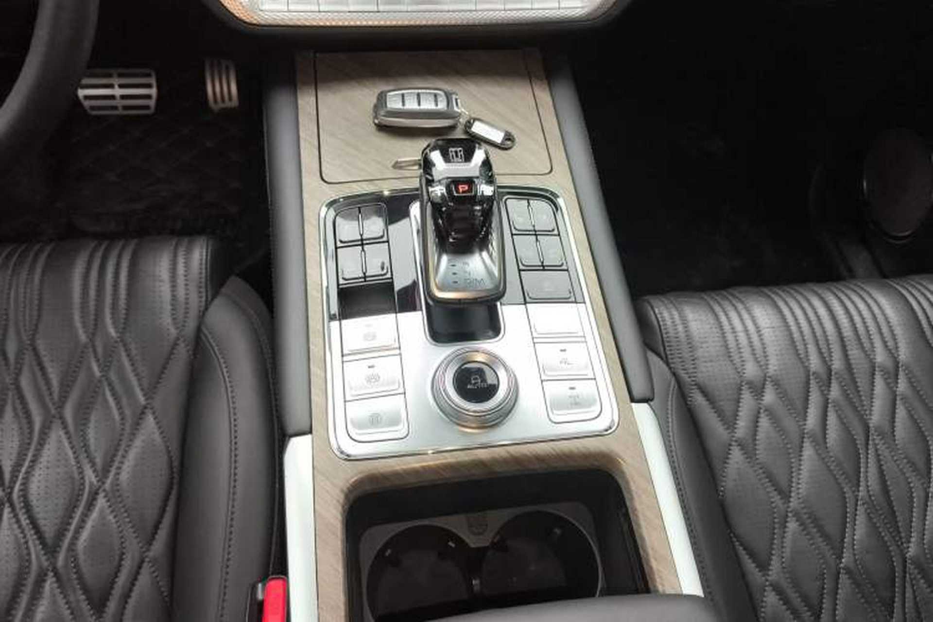 Used Tank 500 2023 3.0T Sport Edition Realm-Setting 5-Seater Gear Lever