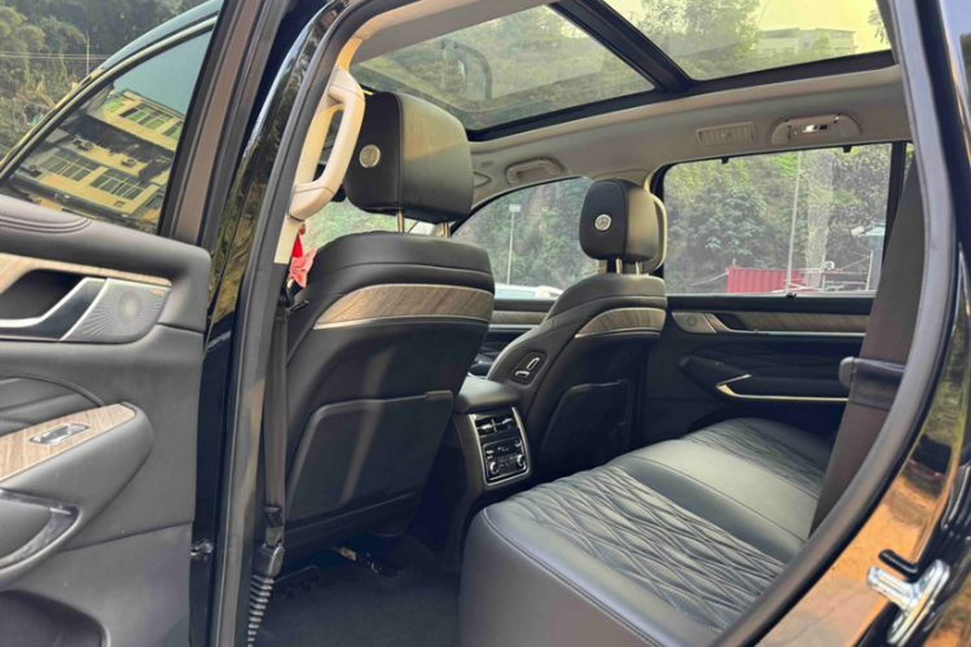 Used Tank 500 2023 3.0T Sport Edition Realm-Setting 5-Seater Interior 1