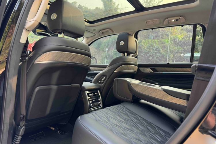 Used Tank 500 2023 3.0T Sport Edition Realm-Setting 5-Seater Interior 2