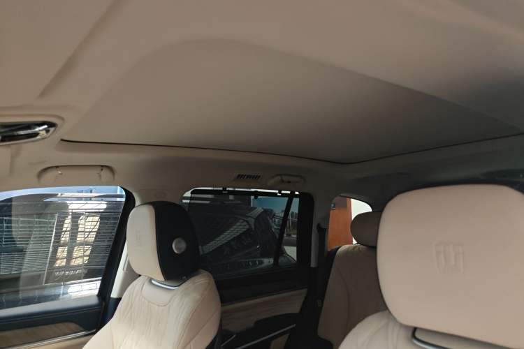 Used Tank 500 2023 3.0T Sport Edition Realm-Setting 5-Seater Interior 4