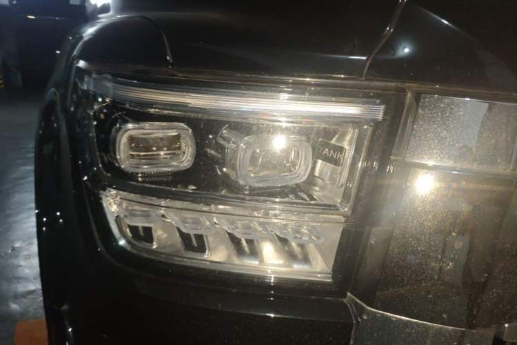 Used Tank 500 2023 3.0T Sport Edition Realm-Setting 5-Seater Right Front Headlight