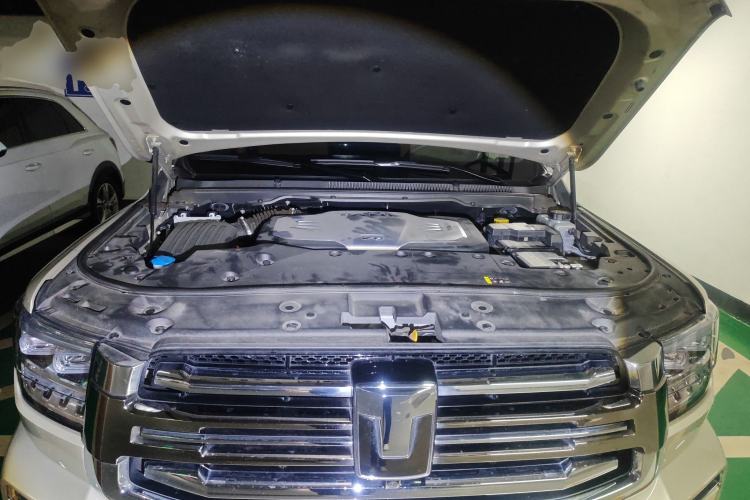 Used Tank 500 2023 3.0T Sport Edition Realm-Setting 5-Seater Engine Bay