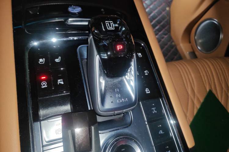 Used Tank 500 2023 3.0T Sport Edition Realm-Setting 5-Seater Gear Lever