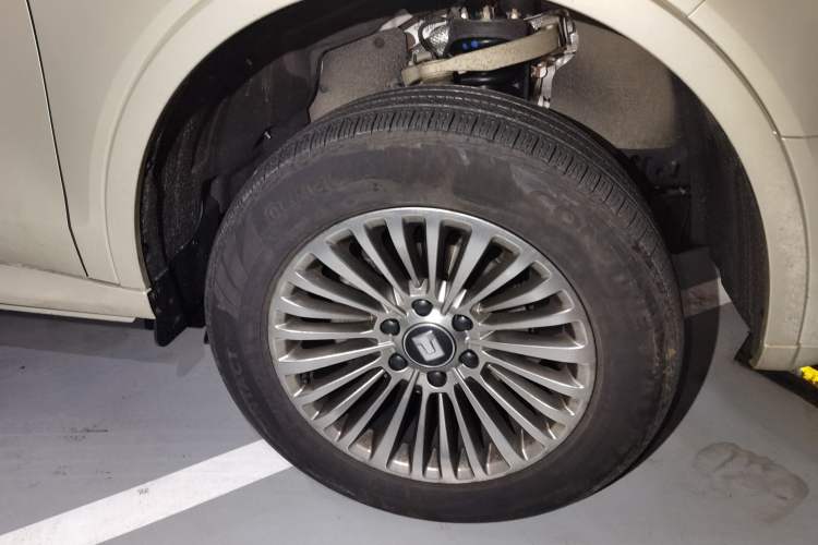 Used Tank 500 2023 3.0T Business Edition "Creation" Style 5 Seats Right Front Wheel Hub