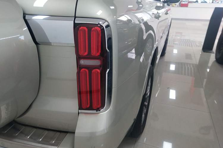 Used Tank 500 2023 3.0T Sport Edition Realm-Setting 5-Seater Right Rear Taillight