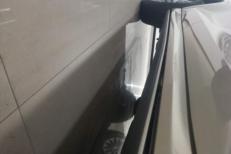 Used Tank 500 2023 3.0T Sport Edition Realm-Setting 5-Seater Right Side Sill