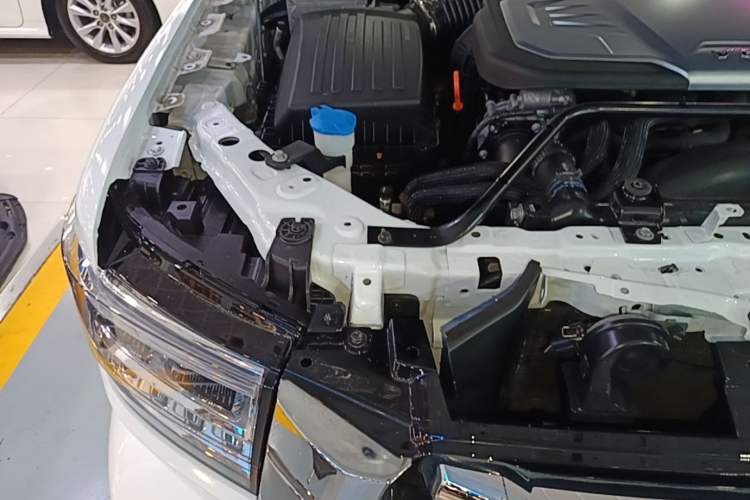 Used Tank 500 2023 3.0T Sport Edition Realm-Setting 5-Seater Engine Bay Right