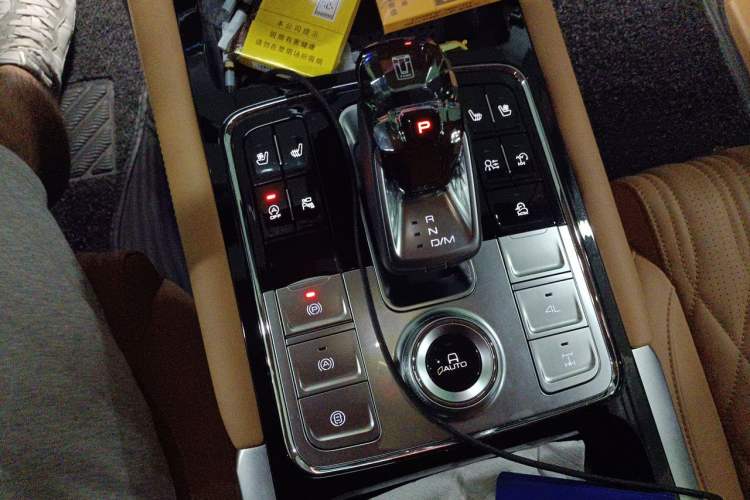 Used Tank 500 2023 3.0T Sport Edition Realm-Setting 5-Seater Gear Lever