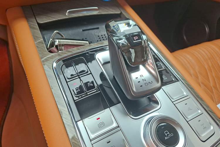 Used Tank 500 2023 3.0T Sport Edition Realm-Setting 5-Seater Gear Lever