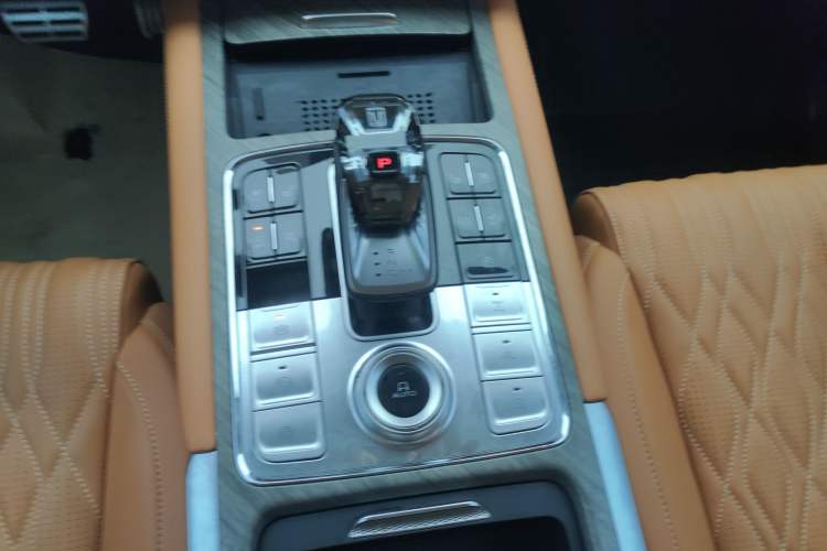 Used Tank 500 2023 3.0T Sport Edition Realm-Setting 5-Seater Gear Lever