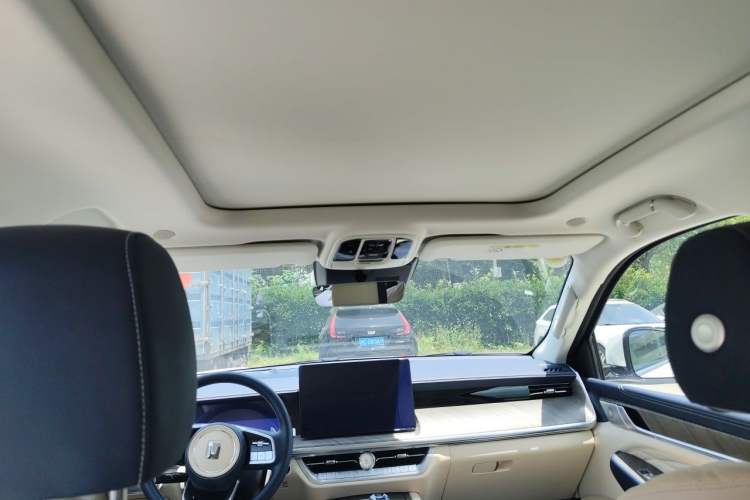 Used Tank 500 2023 3.0T Sport Edition Realm-Setting 5-Seater Headliner