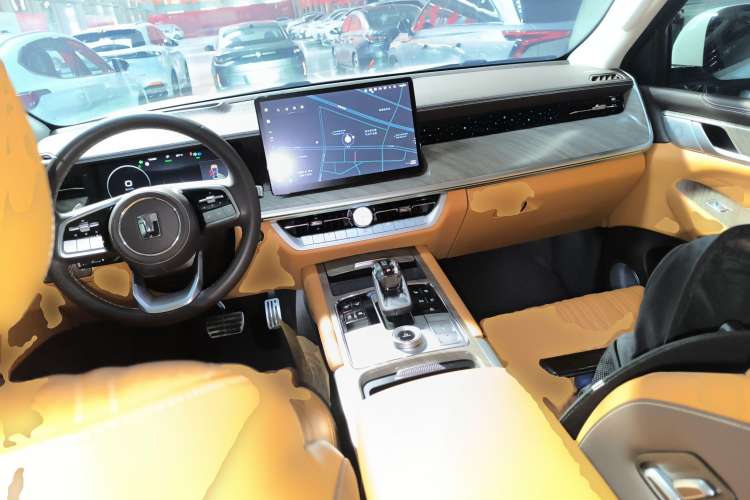 Used Tank 500 2023 3.0T Sport Edition Realm-Setting 5-Seater Interior 2