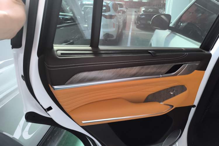 Used Tank 500 2023 3.0T Sport Edition Realm-Setting 5-Seater Interior 8