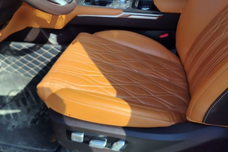 Used Tank 500 2023 3.0T Sport Edition Summit Model 5-Seater Left Front Seat