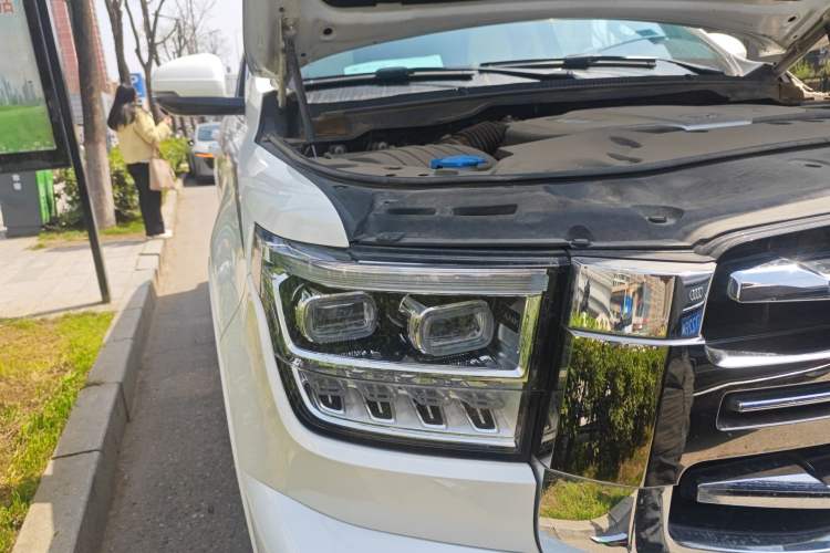 Used Tank 500 2023 3.0T Sport Edition Realm-Design 7-Seater Right Front Headlight