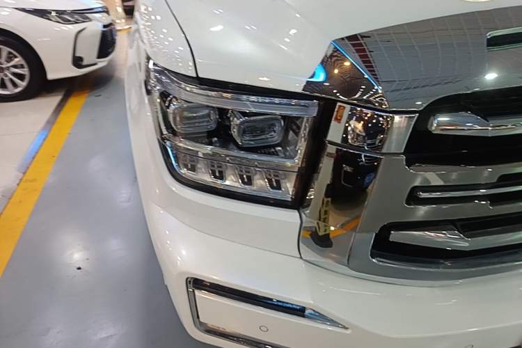 Used Tank 500 2023 3.0T Sport Edition Realm-Setting 5-Seater Right Front Headlight