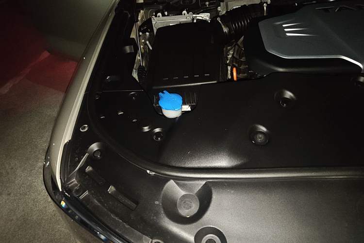 Used Tank 500 2023 3.0T Sport Edition Realm-Setting 5-Seater Engine Bay Right