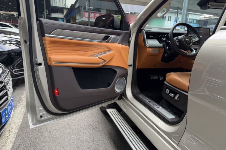 Used Tank 500 2023 3.0T Sport Edition Realm-Setting 5-Seater Interior 1
