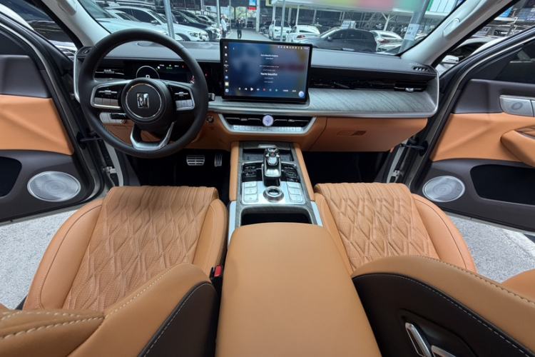 Used Tank 500 2023 3.0T Sport Edition Realm-Setting 5-Seater Interior 11