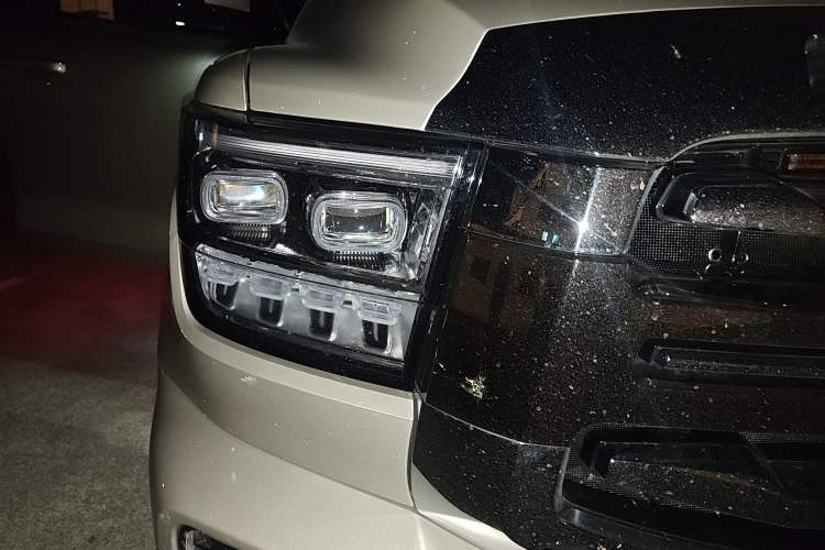 Used Tank 500 2023 3.0T Sport Edition Realm-Setting 5-Seater Right Front Headlight