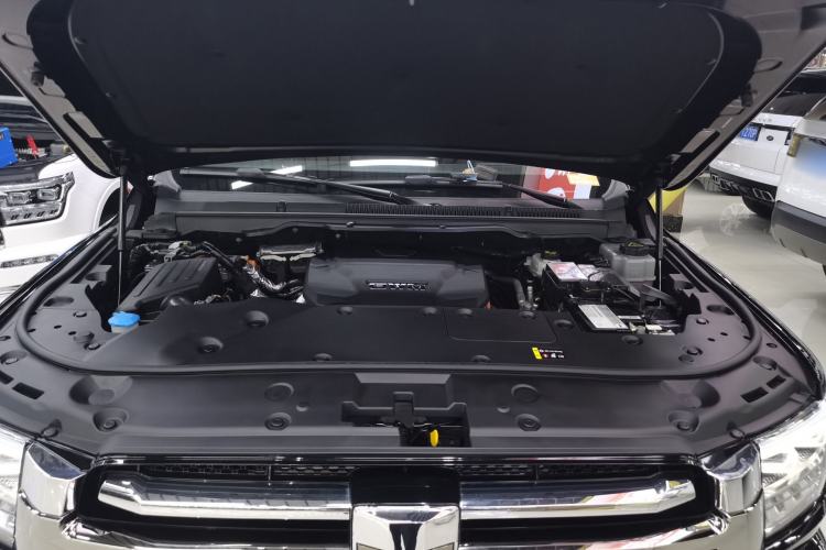 Used Tank 500 New Energy 2023 Hi4-T Engine Bay