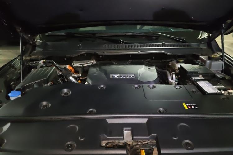 Used Tank 500 New Energy 2023 Hi4-T Engine Bay