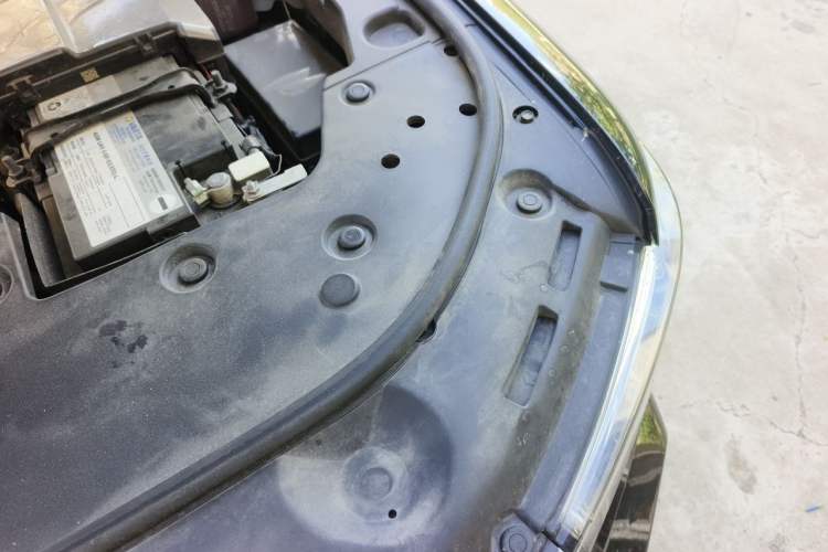 Used Tank 500 New Energy 2023 Hi4-T Engine Bay Left