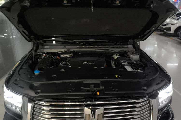 Used Tank 500 New Energy 2023 Hi4-T Engine Bay