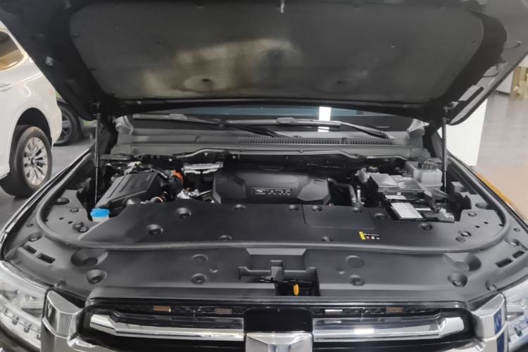 Used Tank 500 New Energy 2023 Hi4-T Engine Bay