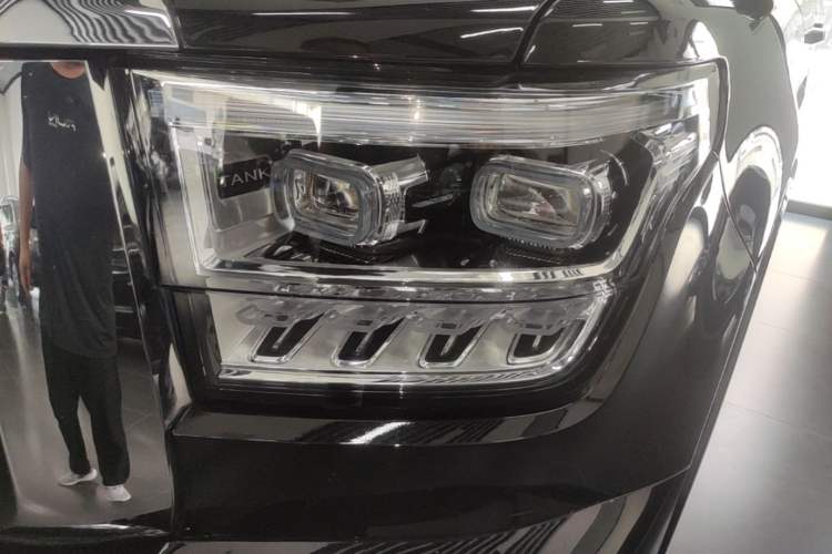 Used Tank 500 New Energy 2023 Hi4-T Left Front Headlight