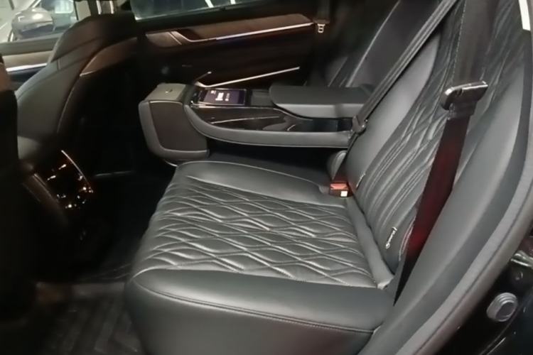 Used Tank 500 New Energy 2023 Hi4-T Left Rear Seat