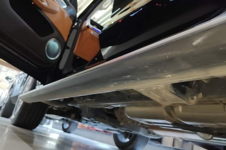Used Tank 500 New Energy 2023 Hi4-T Left Side Sill