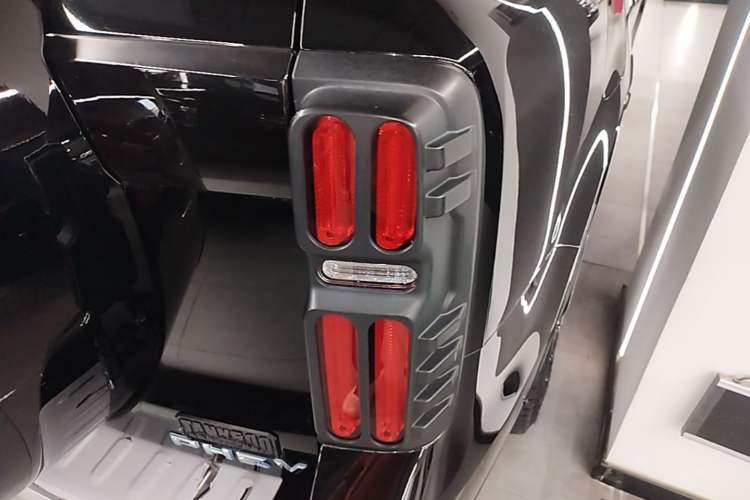 Used Tank 500 New Energy 2023 Hi4-T Right Rear Taillight