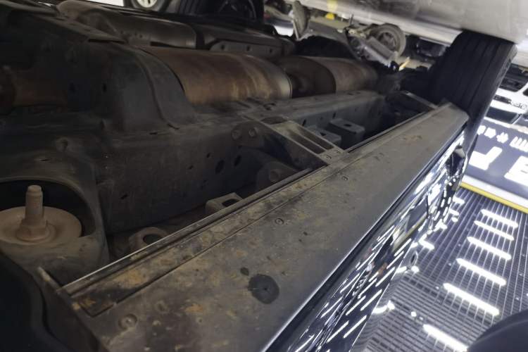 Used Tank 500 New Energy 2023 Hi4-T Right Side Sill
