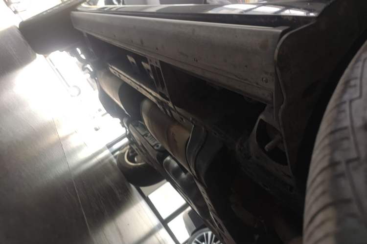 Used Tank 500 New Energy 2023 Hi4-T Right Side Sill