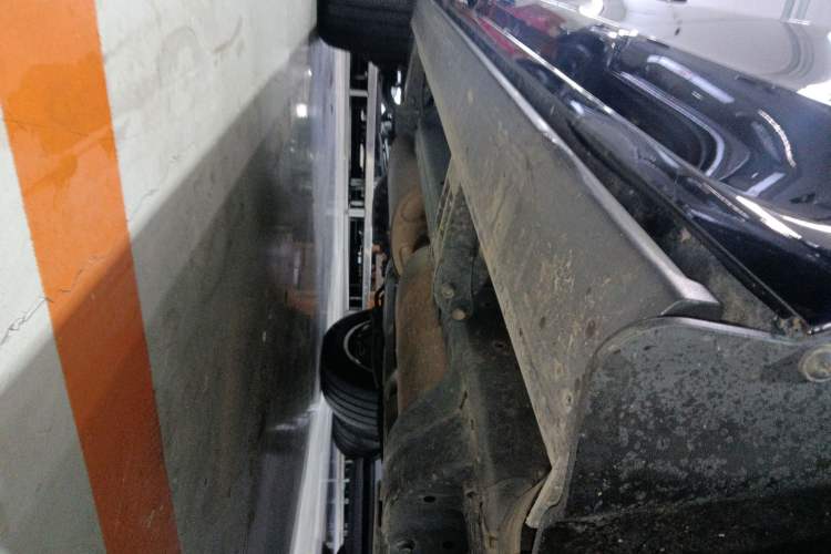 Used Tank 500 New Energy 2023 Hi4-T Right Side Sill