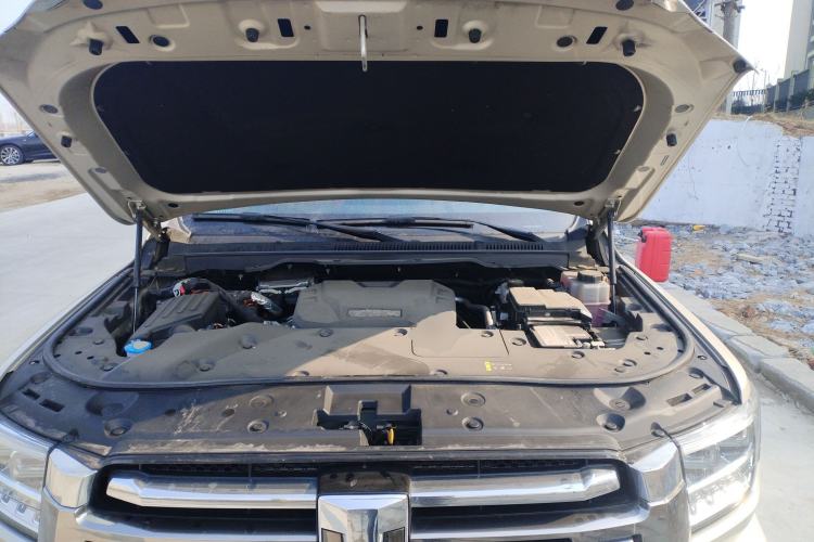 Used Tank 500 New Energy 2023 Hi4-T Engine Bay