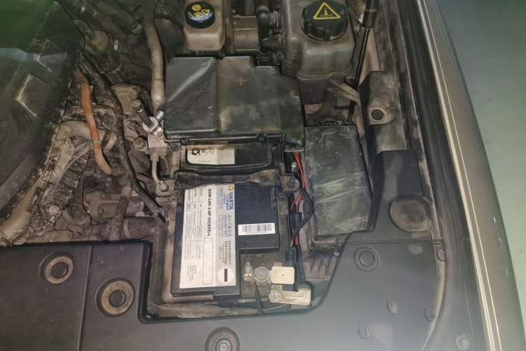 Used Tank 500 New Energy 2023 Hi4-T Engine Bay Left