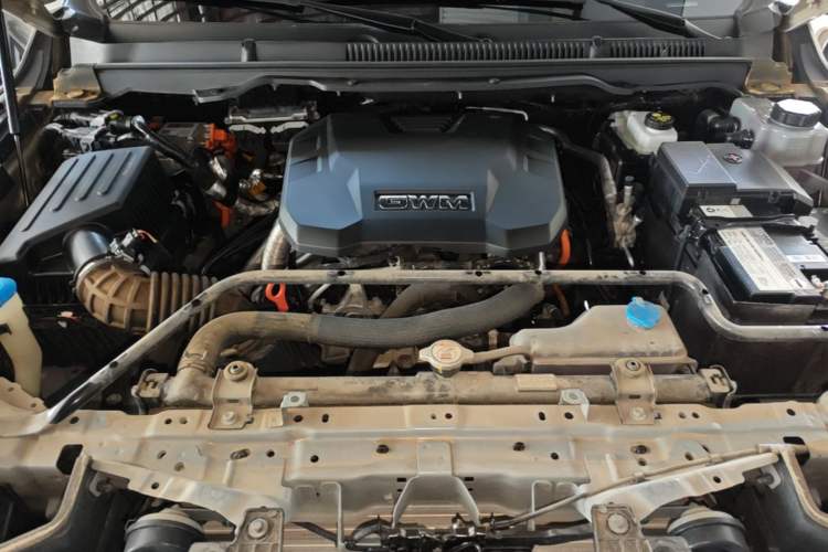 Used Tank 500 New Energy 2023 Hi4-T Engine Bay