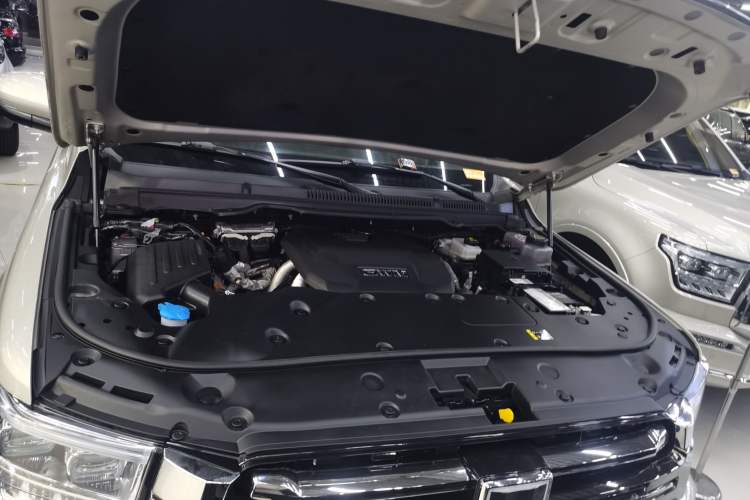 Used Tank 500 New Energy 2023 Hi4-T Engine Bay