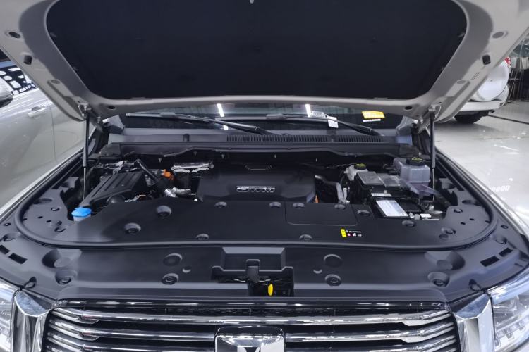 Used Tank 500 New Energy 2023 Hi4-T Engine Bay