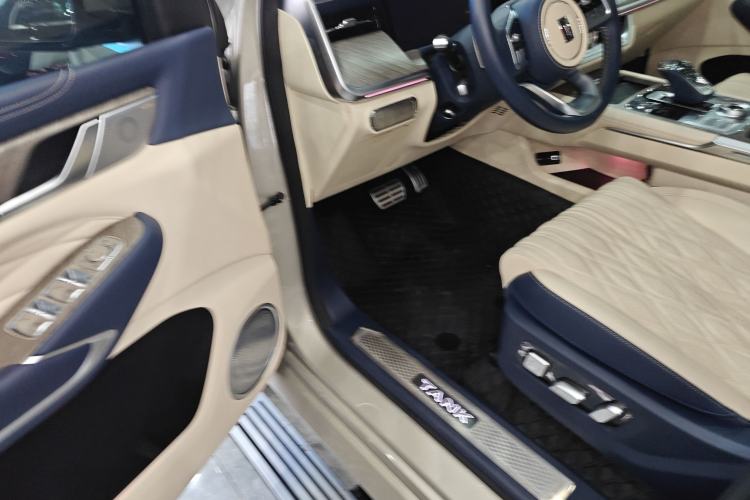 Used Tank 500 New Energy 2023 Hi4-T Interior 2
