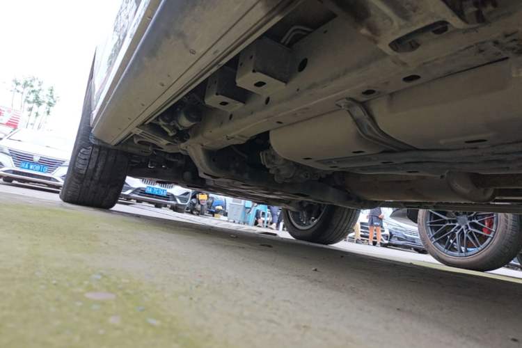 Used Tank 500 New Energy 2023 Hi4-T Left Side Sill
